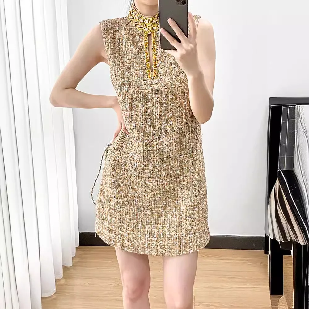 

2024 Spring Summer Tweed Mini Dress Women Heavy Industry Beading Luxury Stand Collar Diamonds Hollow Out Short Vestidos F286