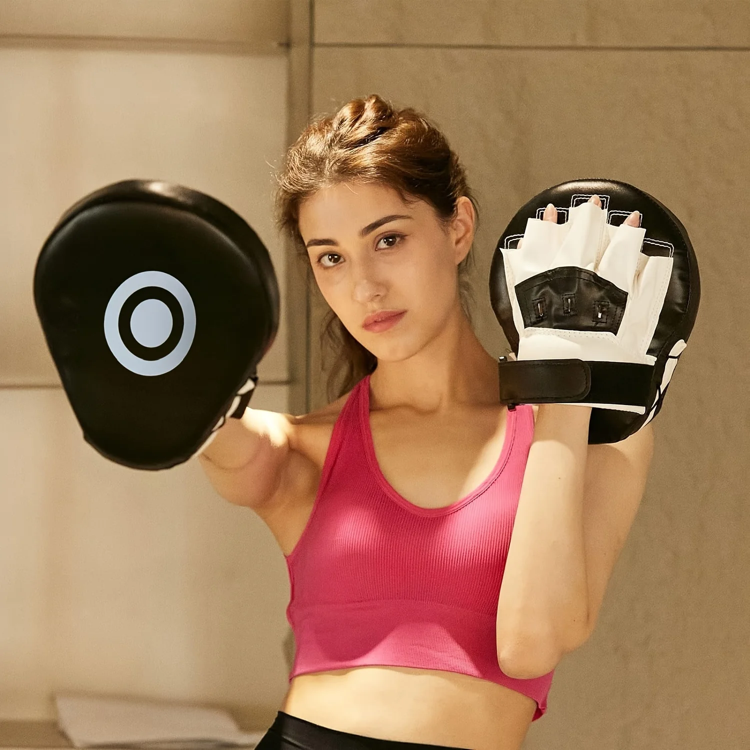 2PC Boxing Curved Focus Boxing Gloves Training Hand Pads Strike Shield