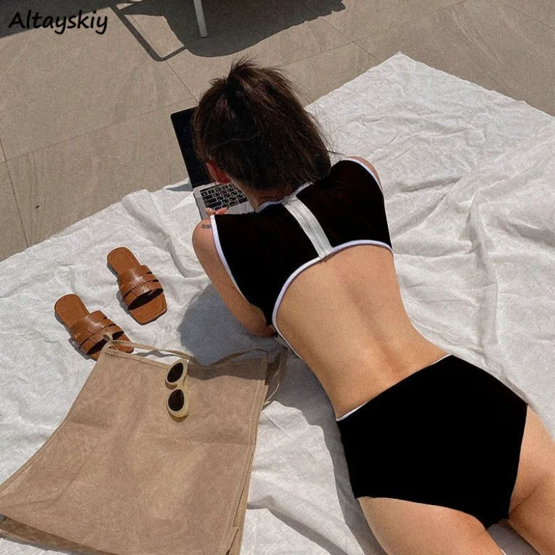 

Накидки женские тонкие пикантные купальники с открытой спиной шикарные горячие милые летние пляжные стильные модные эластичные базовые