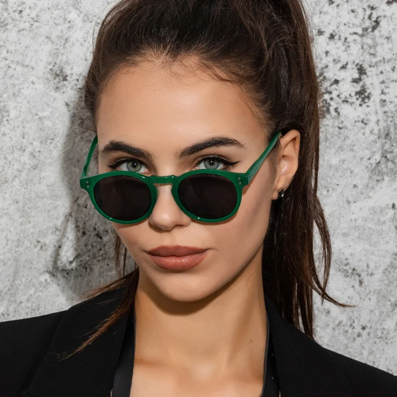 

Vintage Round Sunglasses Women Small Frame Sun Glasses Man Full Frame Fashion Rivets Eyewear Outdoor UV400 Goggles