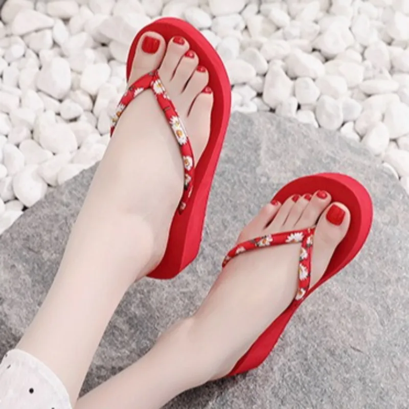 New Women's Flower Pattern Elegant Flip Flops Non-slip Lightweight Beach Platform Slippers Ladies Shoes Breathable Open Toe