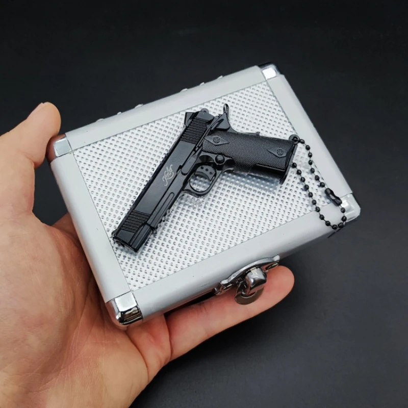 Toy Guns Pistol Keychain Gun Keychain Toy Pistol Toys Fidget Gun Toy 1:3 Colt 1911 Mini PUBG Metal Model Decoration Key Chain