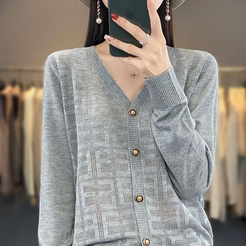 

Knitted Cardigan Women's Thin Sun Protection Clothing Spring Summer Fashion Hollow V-Neck Loose Jacket Curved Beads Ice Silk Top