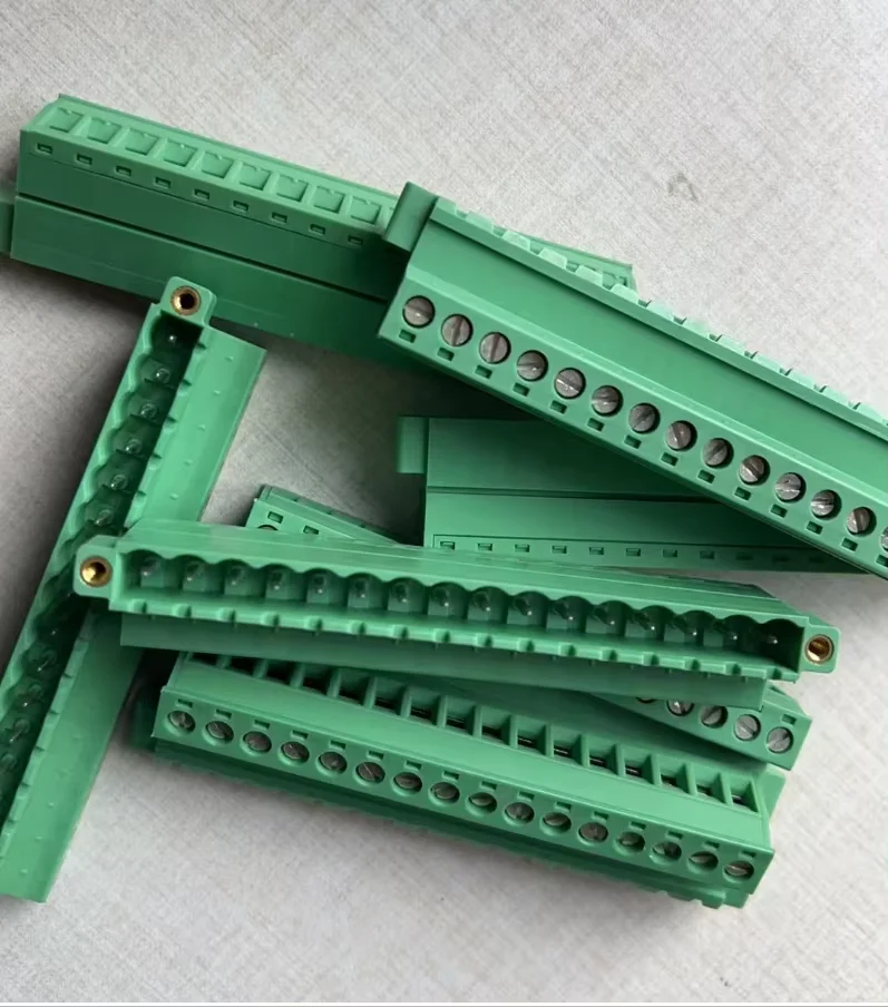 피닉스 컨택트 신제품 100%  재고 IC 2,5/16-STGF-5.08 PCB 커넥터 1825640 IC 2.5 5.08 MM 16P