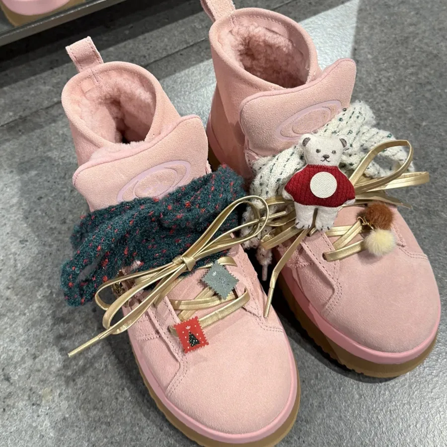 Schöne DIY flauschige Schnürsenkel rot grün Gitter Schnürsenkel Creme Puffs Schuhe Blumenschnallen für Sport Casual Sneakers Schuhe Schneestiefel – Detail 15