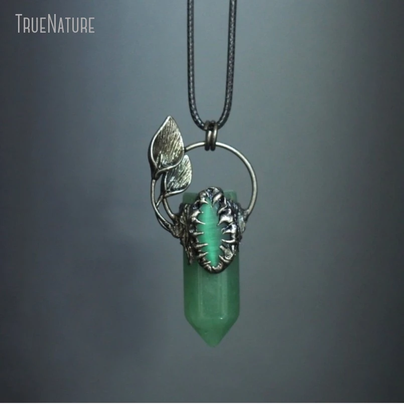 

5Pcs Antique Silver Color Leather Rope Aventurine Hexagonal Prisms Leaf Point Vintage Handmade Jewelry Necklace NM48549