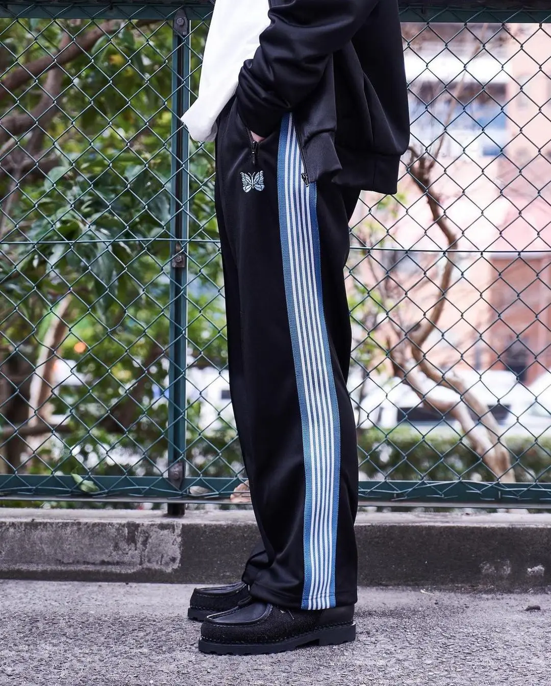 

New Pacthwork Sweatpants Men Women Blue Stripe Needles Track Pants Embroidered Butterfly AWGE Elastic Waist Trousers
