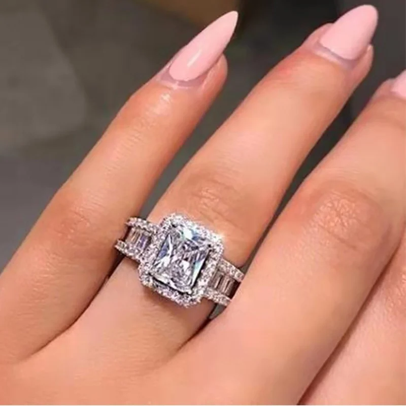 

Luxury Sparkly Princess Cut Zircon Halo Ring Women Engagement Wedding Romantic Jewelry Gift