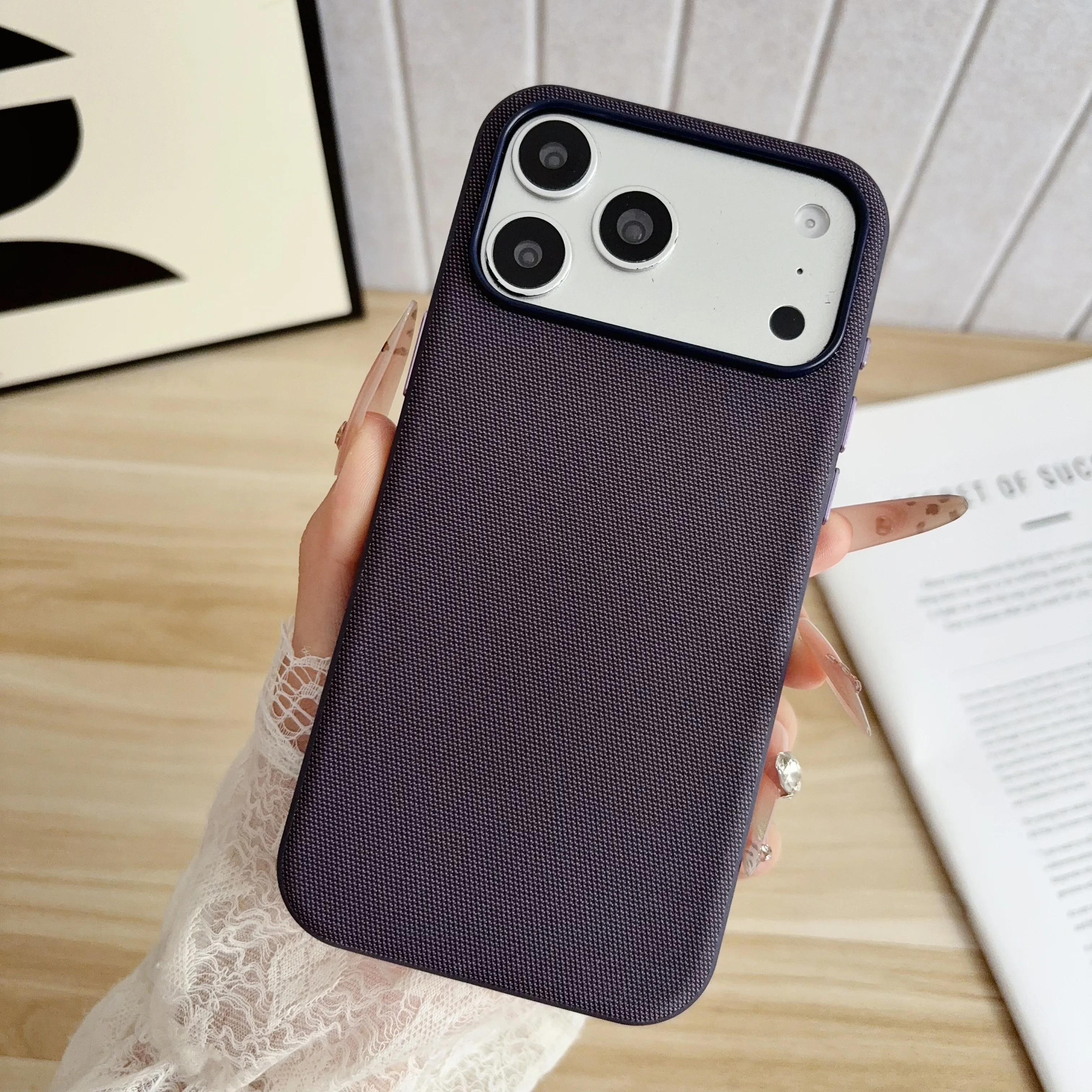Minimalist Original Technology Woven Magnetic Phone Case