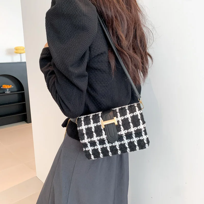 Popular Fashion Minimalist Crossbody Bag Commuting Plaid Small Female Shoulder Bag for Women's New Small Square Crossbody Bag