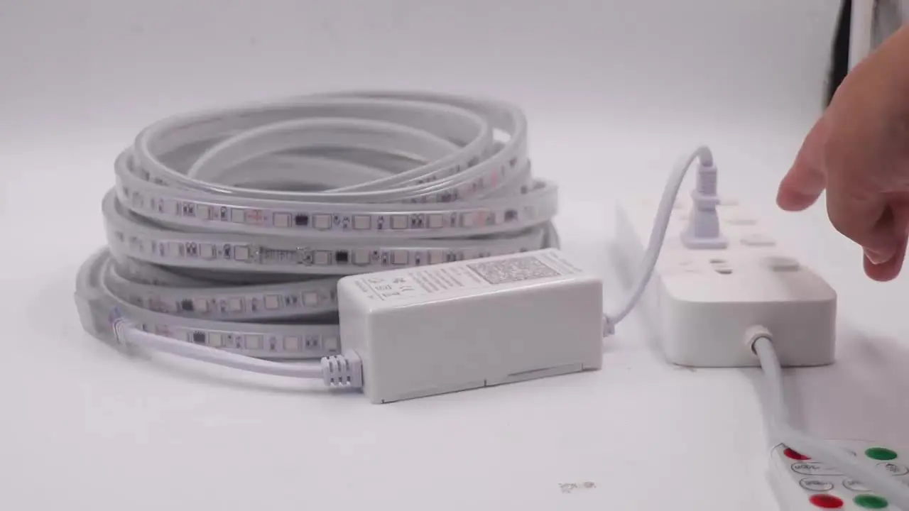 Светодиодная лента WS2811 с Bluetooth и управлением через приложение адресная
