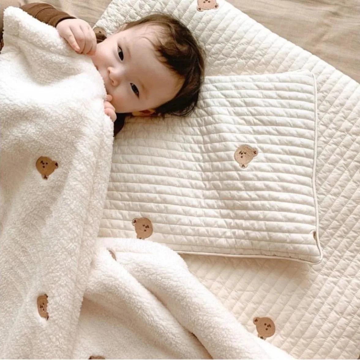 Napping for Newborn Sweat Absorption Breathable Cotton Baby 0-6 Months Universal Pillow Free Shiping Baby Pillow 3