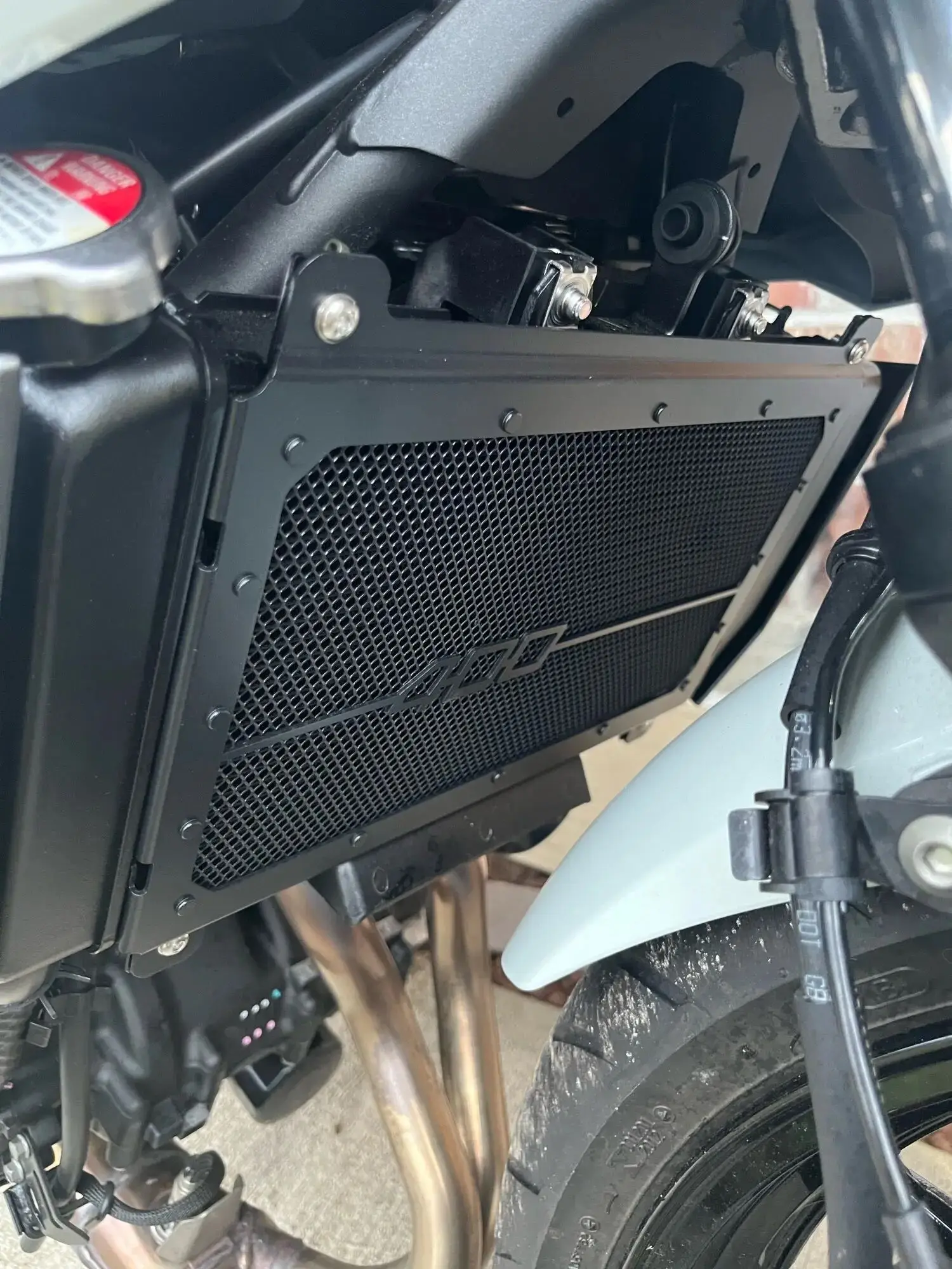 

2023 Z400 Защитная крышка радиатора мотоцикла для Kawasaki Ninja400 ninja 400 Z 400 2018 2019 2020 2021 2022 2023