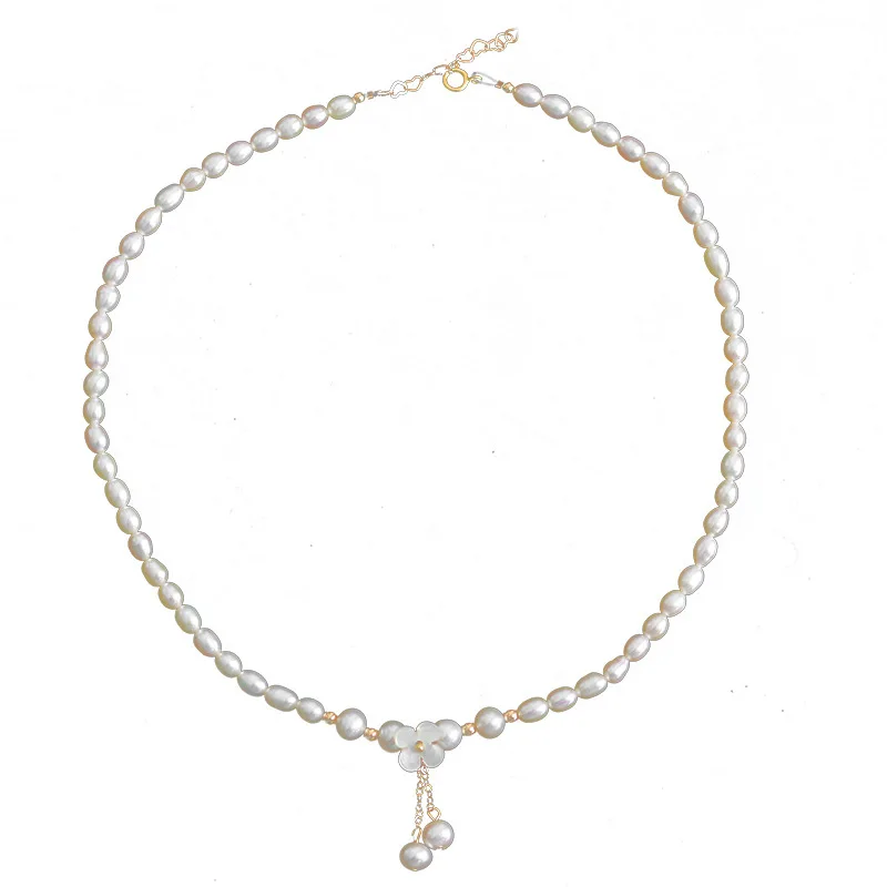 

Natural Freshwater Pearl Necklace Clavicle Chain Little Flower Pendant Necklace for Women