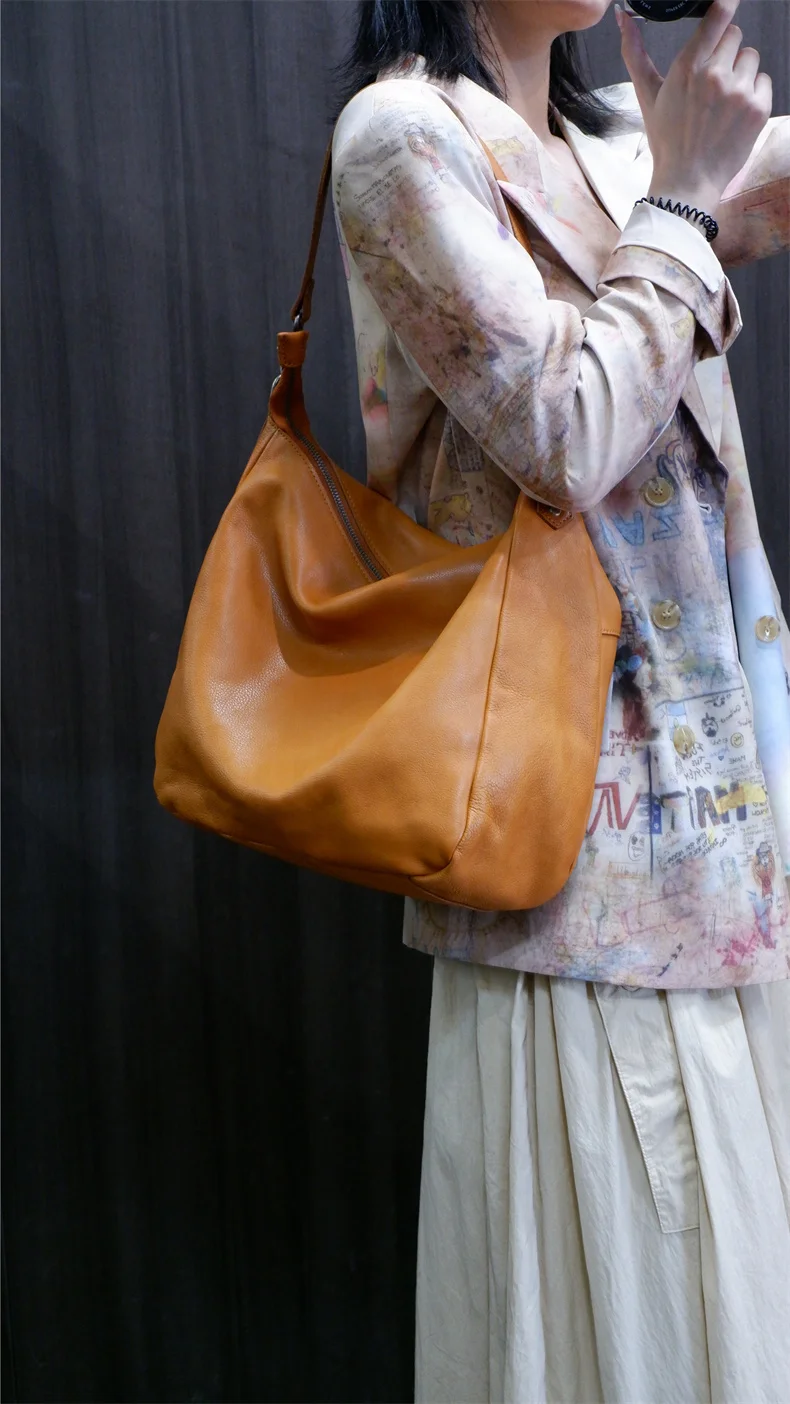 PNDME Vintage hochwertige Oberschicht Rindsleder Damen Umhängetasche Outdoor Pendeln echtes Leder große Kapazität Unterarmtasche – Detail 1