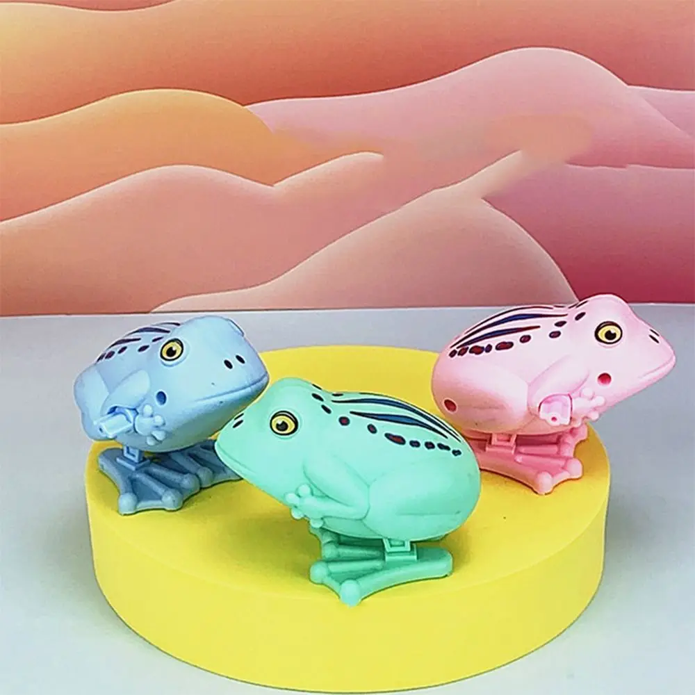 Random Color Frog Wind Up Toy Cartoon Design Swing Toy Jumping Frog Clockwork Toy Interaction Toddler Toys Collection Gift 1 pieces random color children s clockwork toy parrot fun gifts cartoon toys squirrel dinosaur wind up toys dancing bird toys