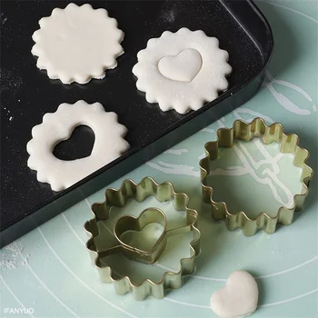 2pcs 3D Valentine's Day Heart Round Cookie Cutter Stamps Kitchen Tools Stainless Steel Biscuit Embossing Mold Baking Accessories