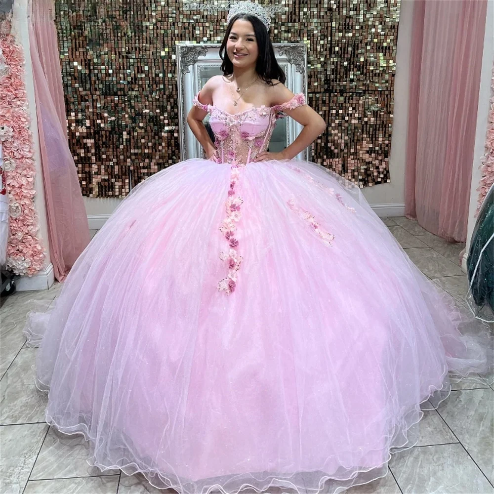 Graceful Pink Princess Quinceanera Abiti Affascinante Con Spalle Scoperte Appliques Tull Corsetto Up Ball Gown Sweet 16 17 Birthday Vestido