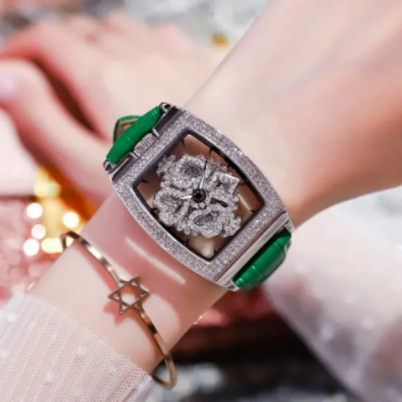Luxury Women Watches Barrel Shape Hollowed Out Diamond Dial Good Fortune Befell for Women Quartz Watch Fashion Leather Strap