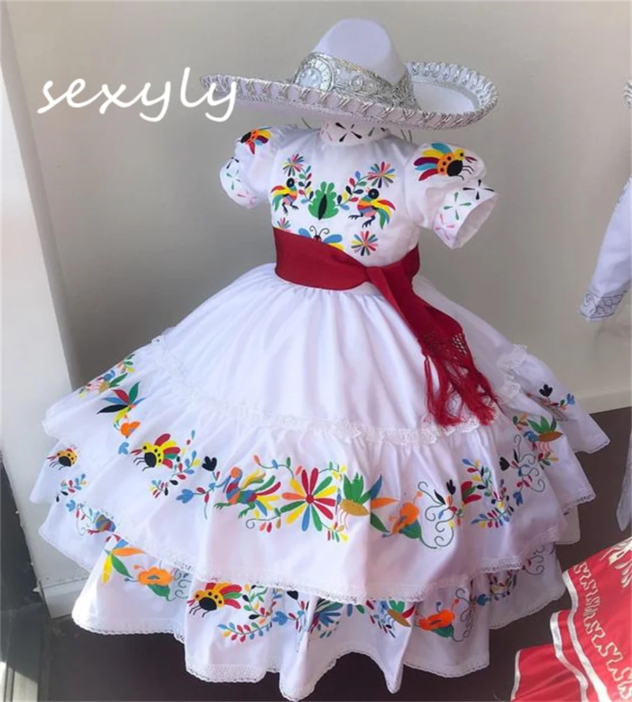 Charro-Robe de demoiselle d'honneur mexicaine personnalisée, col rond,  manches courtes, broderie, robe de mariée pour enfants, robe de  reconstitution historique, fête des tout-petits Caramuza - AliExpress, image size:900x1000