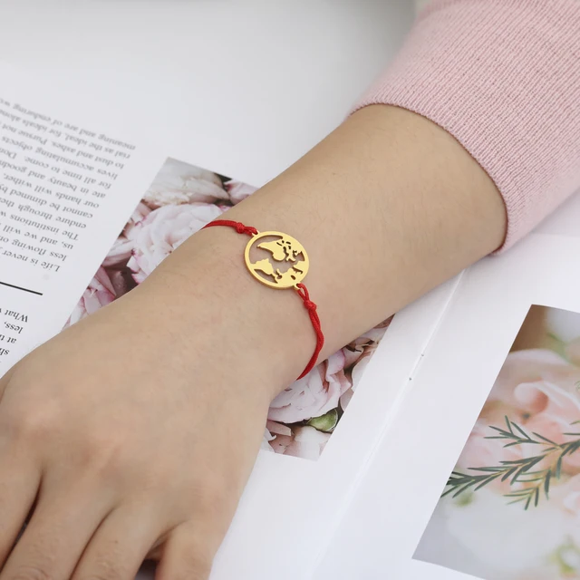 Fishhook 지구 팔찌: 세상을 손목에 담은 독특한 패션 악세서리