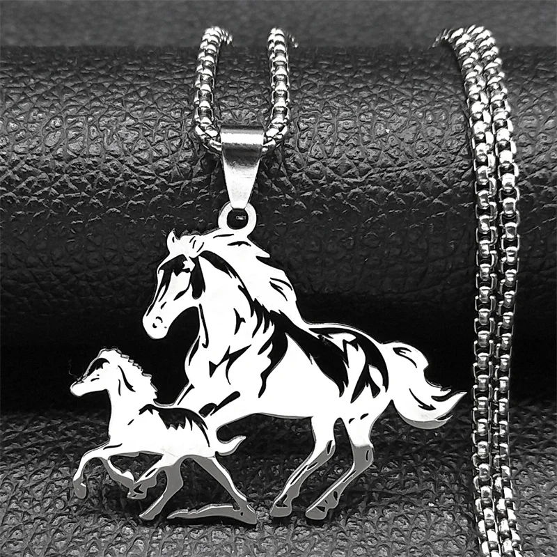 Pendentif Tête De Cheval En Métal Argenté Avec Lacet Cuir - Occasion TBE