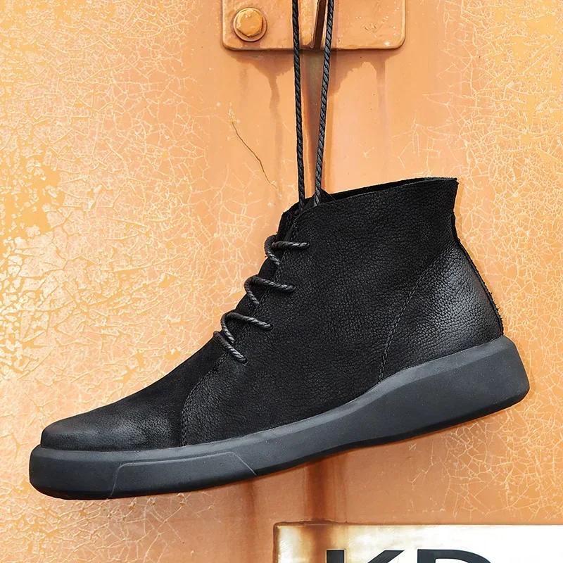 The brand's new men's fashion casual shoes men's leather outdoor comfortable casual driving shoes