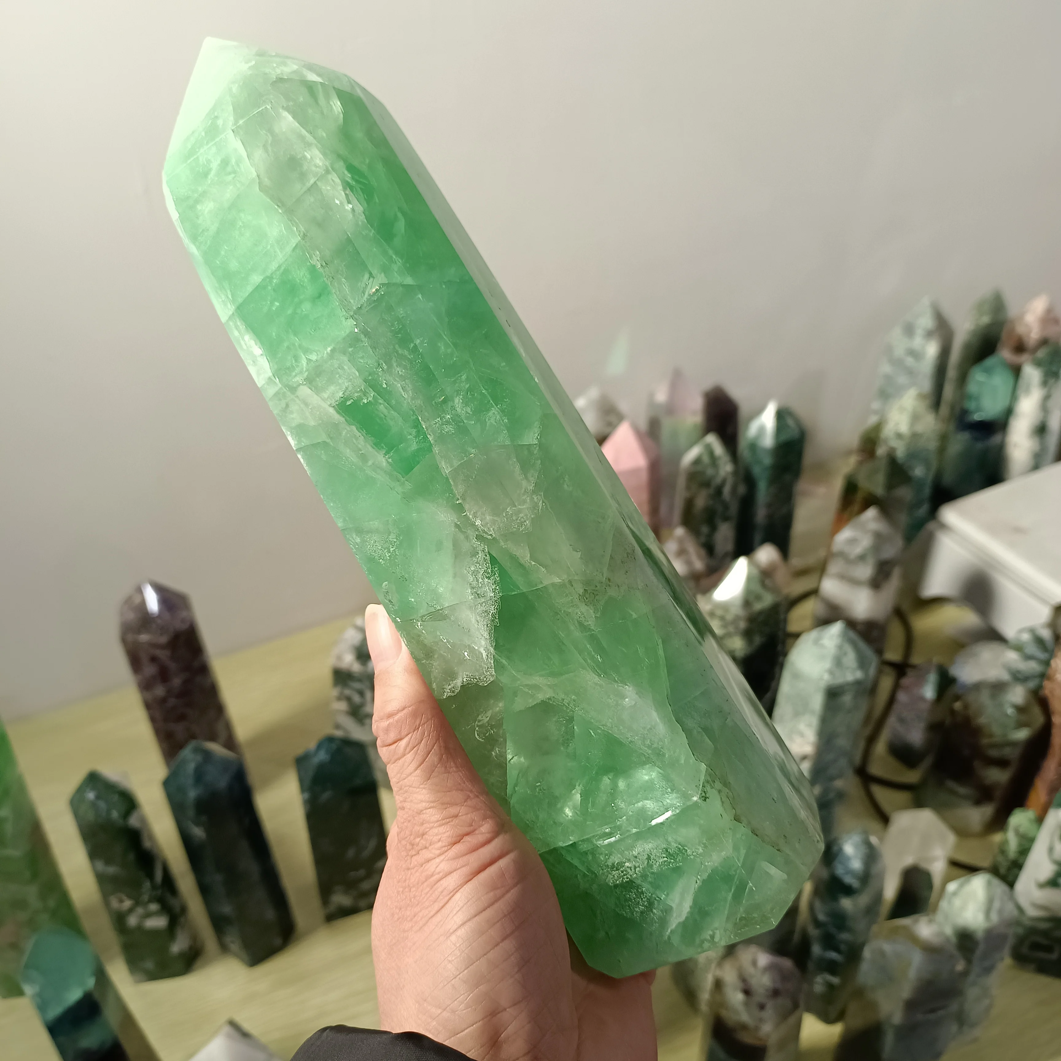 Huge Wand Natural Crystal Point Green Fluorite Tower Healing Stone Energy Ore Mineral Obelisk Home Office Degaussing Decor Gem 6