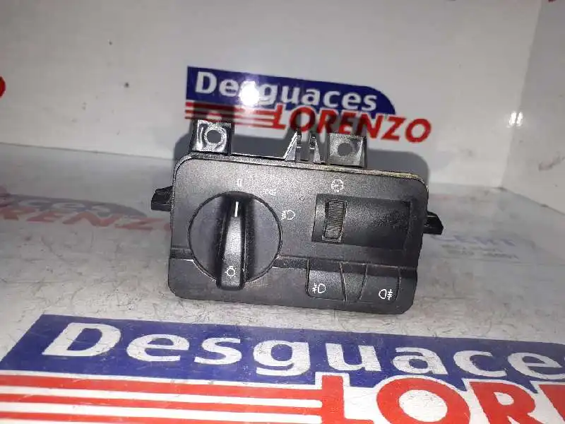 Гаечные фонари/6919833/0003978/037239054 / 490933 для BMW серии 3 седан (E46) 2 0 16 В дизельный CAT |