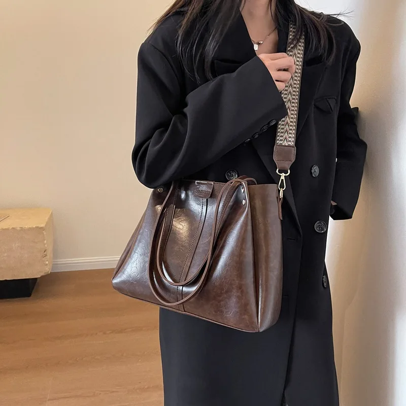 

Женская универсальная сумка на одно плечо, вместительная сумка-тоут в Корейском стиле, весна-лето 2024