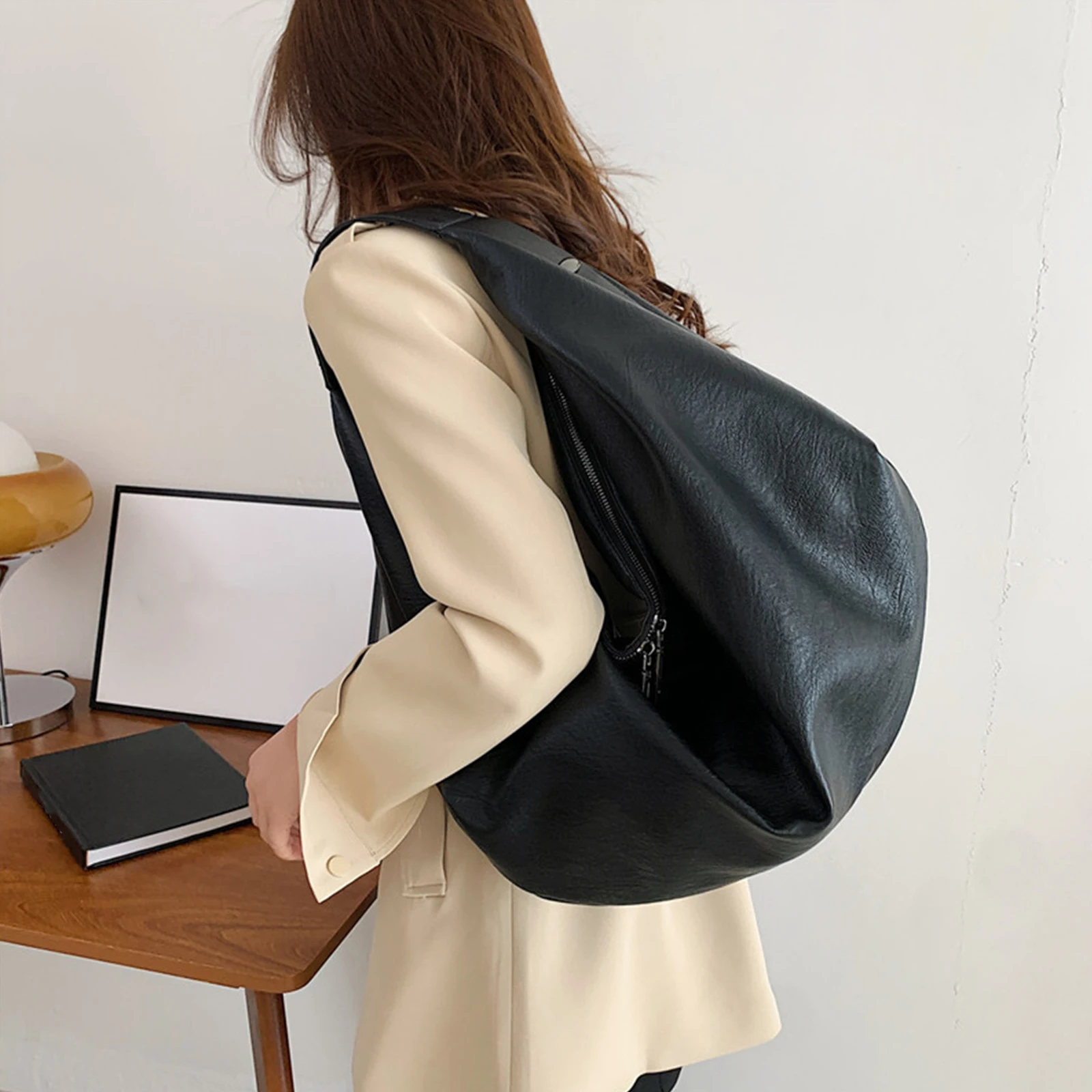 Women Girls PU Leather Versatile Commuting Handbag with Zipper Dumpling Shoulder Bag for School Work Shopping Travel Daily Use