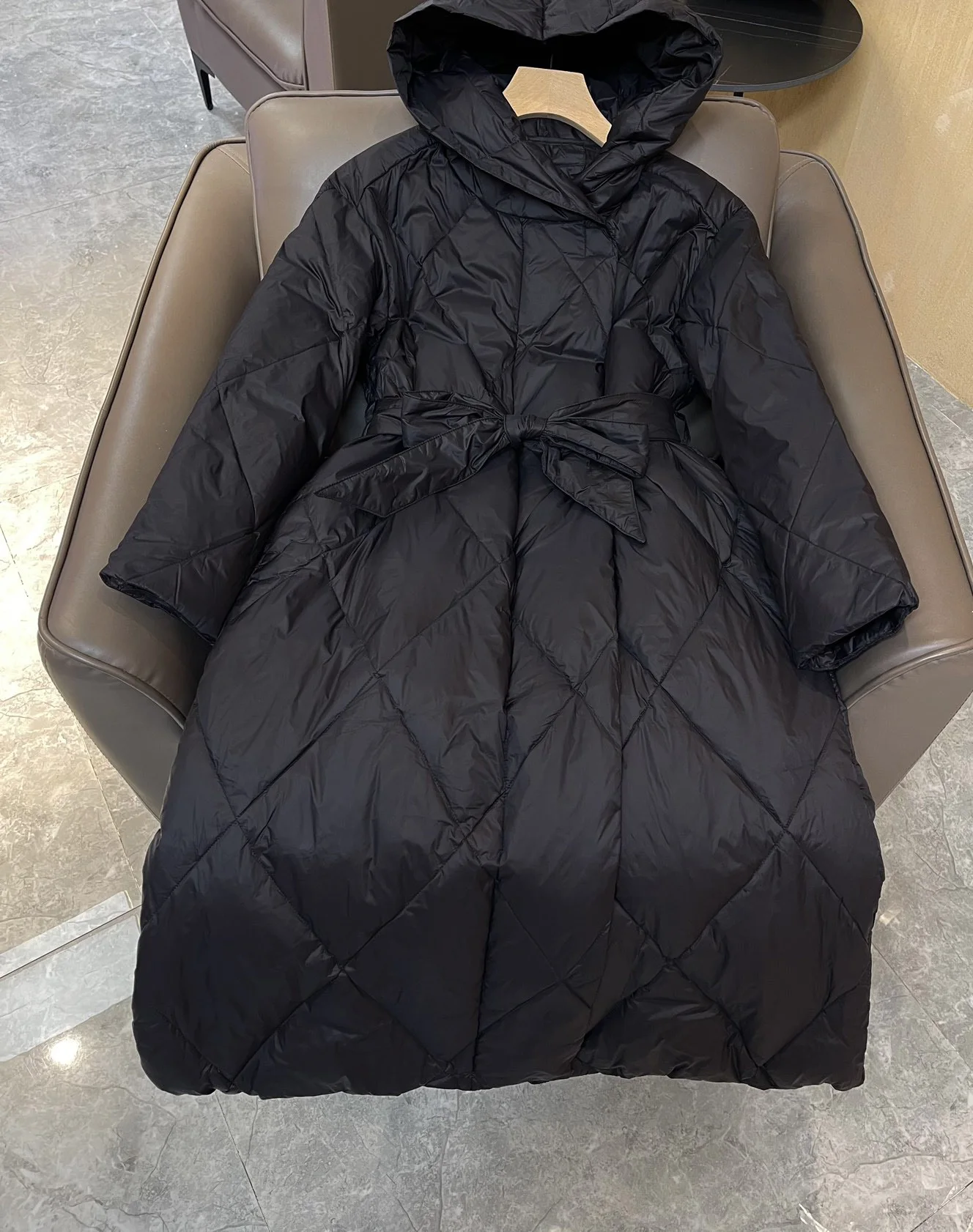 

2023 Women's Clothing diamond plaid long sleeve down jacket Winter New 15