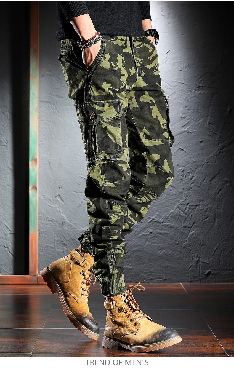 Camouflage Cargo Pants Detail