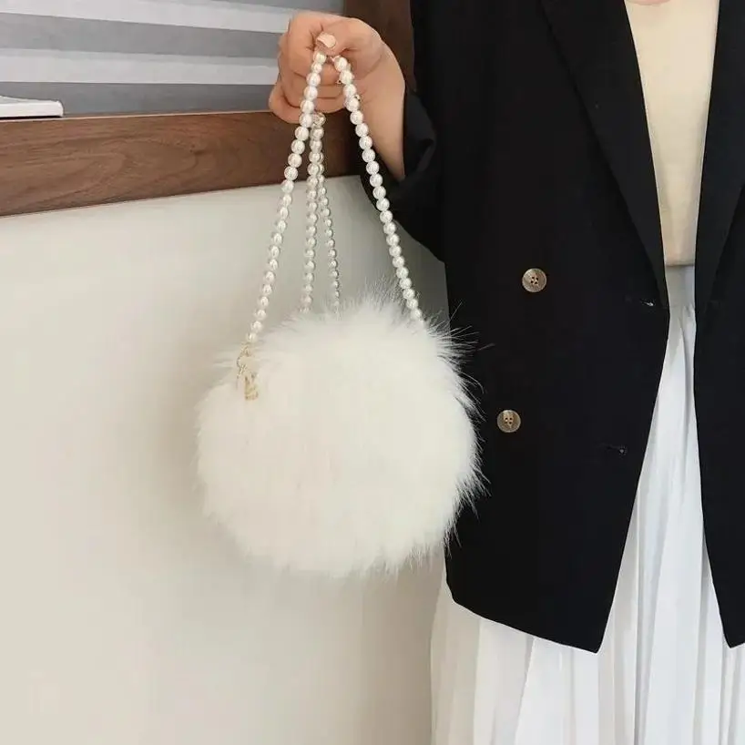 1 Pcs New Sweet Pearl Furry Small Round Bag For Women Casual And Cute Plush Bag Fashionable And Stylish Chain Crossbody Bag