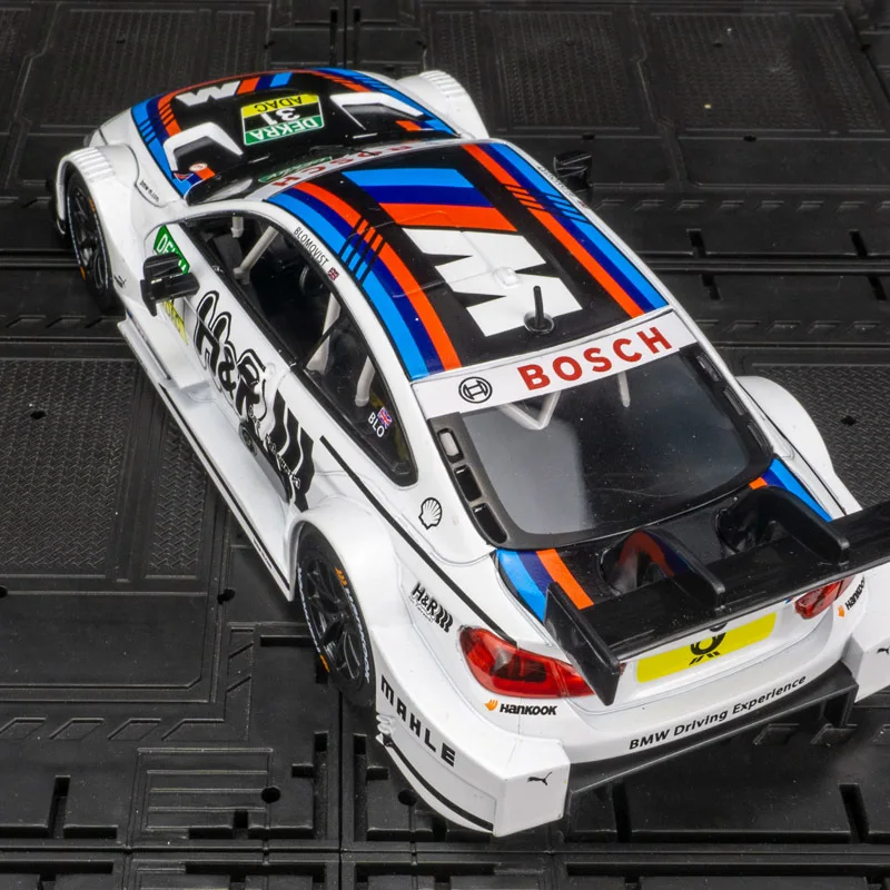 レーシングカー1:24 BMW-Z4 m6 gt3 m4 dtm cls,合金モデル
