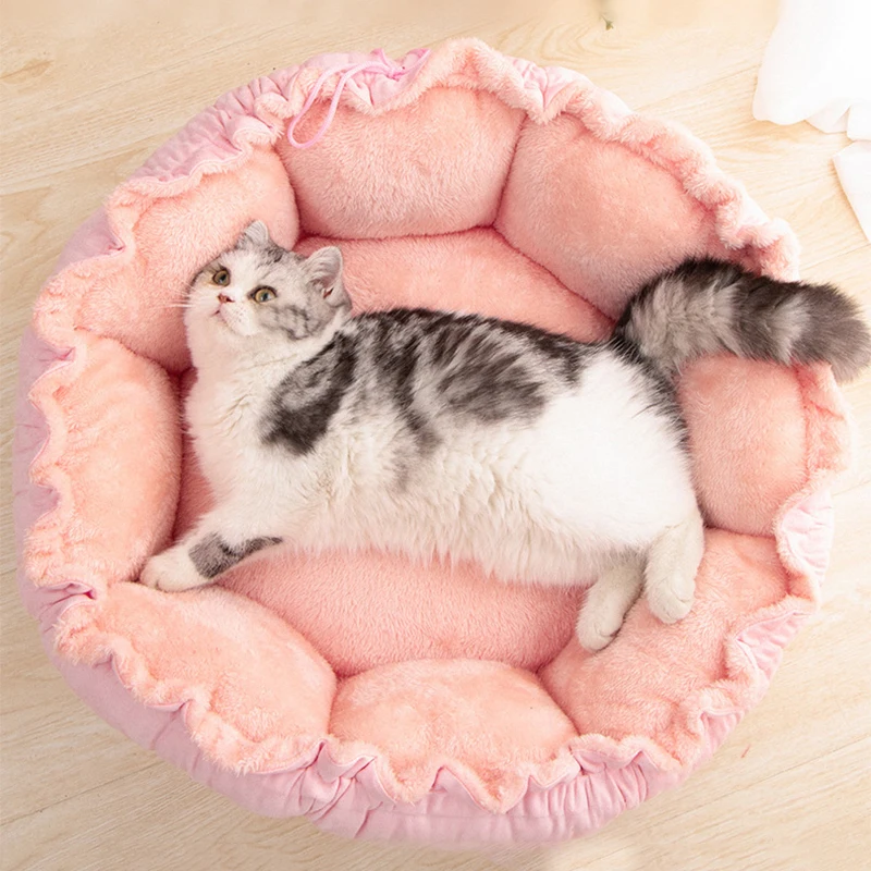 

Petal-Shaped Cat Nest Deep Sleep Safe And Comfortable Cat Mat For Small And Medium-Sized Cats And Dogs All Seasons