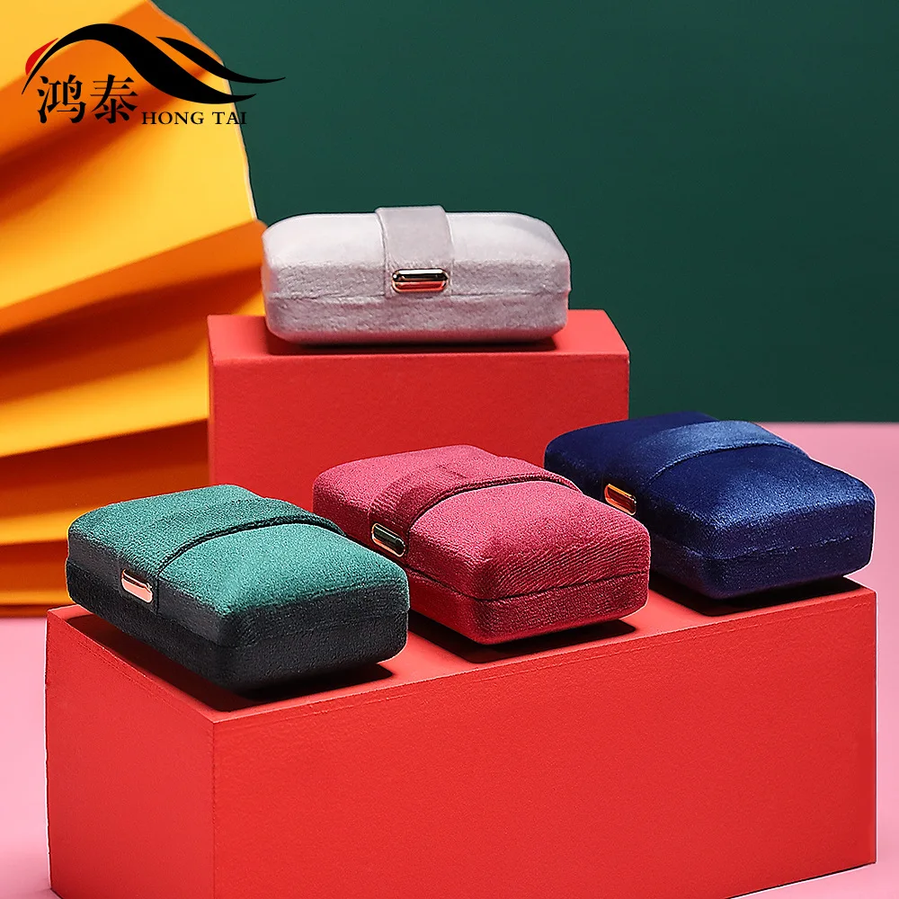 

New suede ring necklace box jewelry headpiece iron box hand with gift packaging small box jewelry storage box