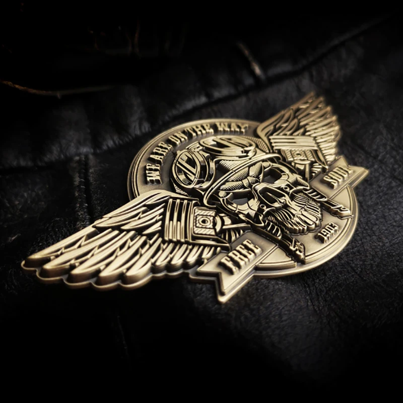 Retro Motorcycle Cartoon Metal Brooch Creativity Fashion Enamel Skull Pins for Friend Fans Boutique Medal Gift Badges Collecting
