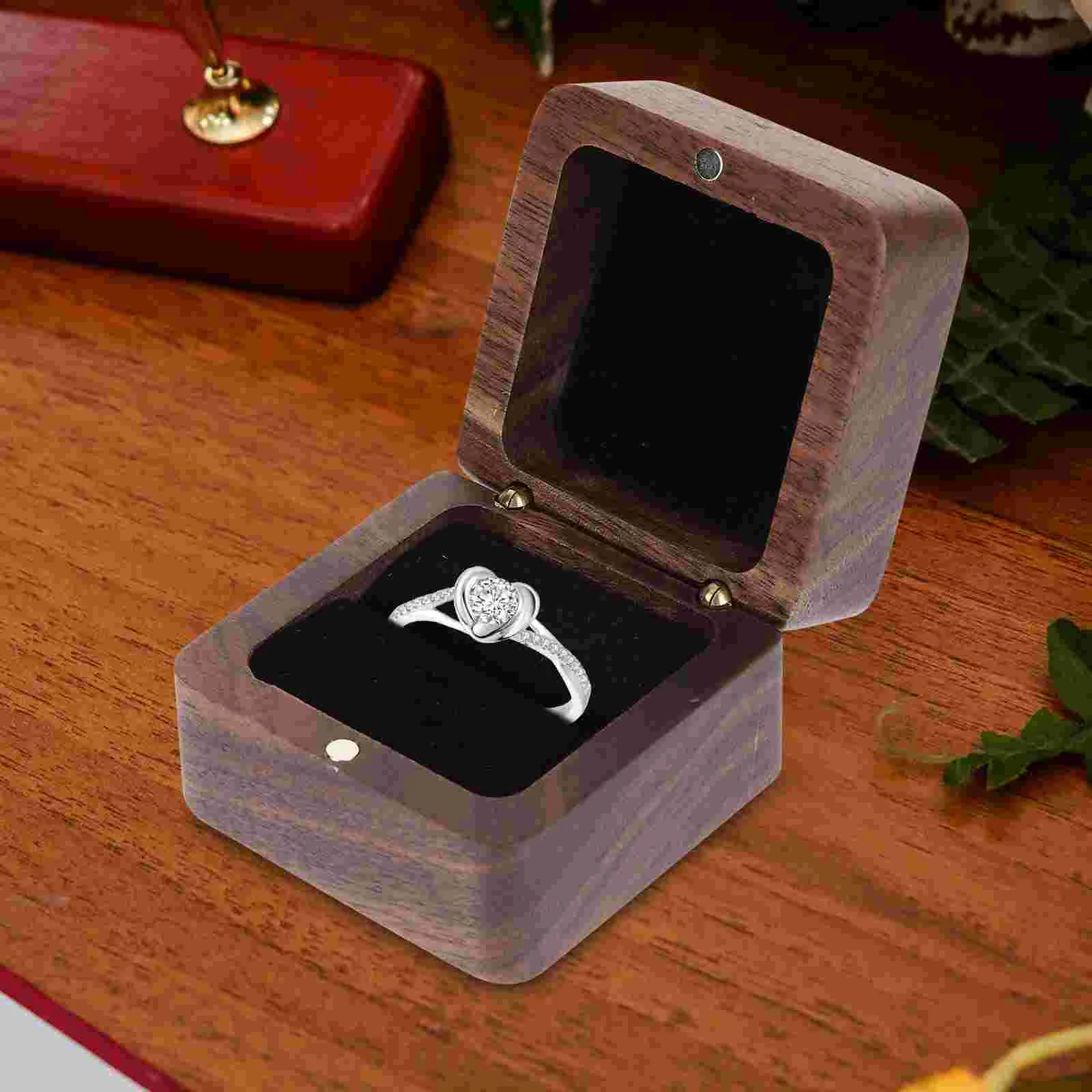 

Mens Men's Rings Wooden Jewelry Box Organizer Holder Bearer Wedding Boxes for Ceremony Travel