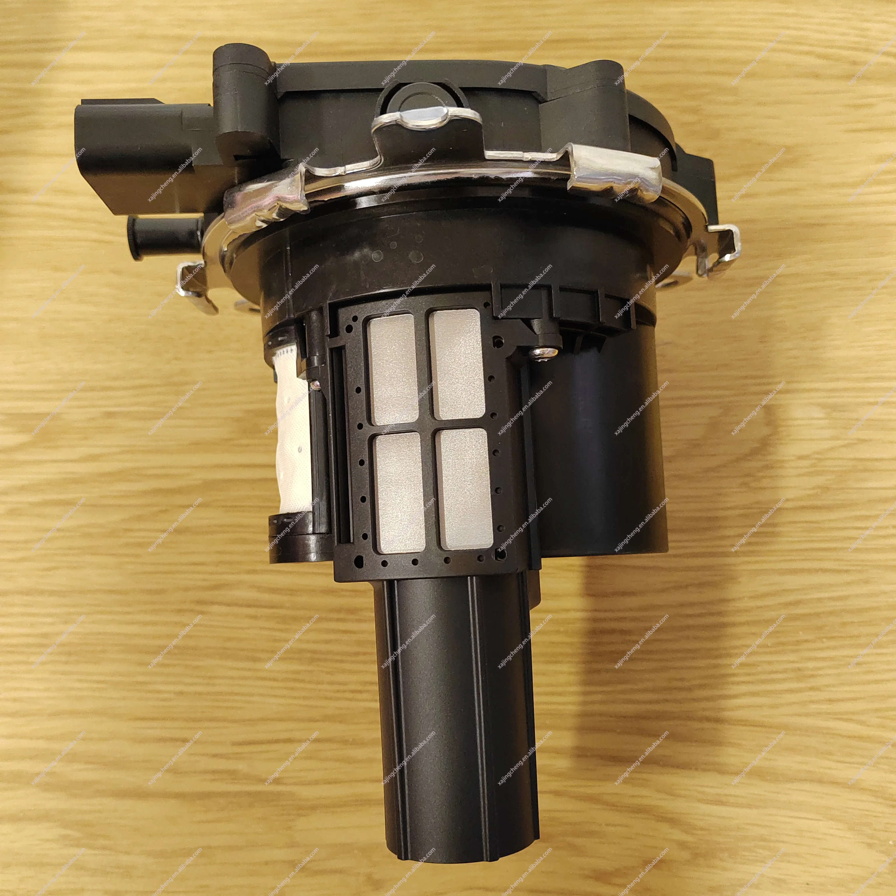 새로운 계량 우레아 펌프 연료 공급 펌프는 Sinotruck Howo 덤프 트럭에 적합합니다.