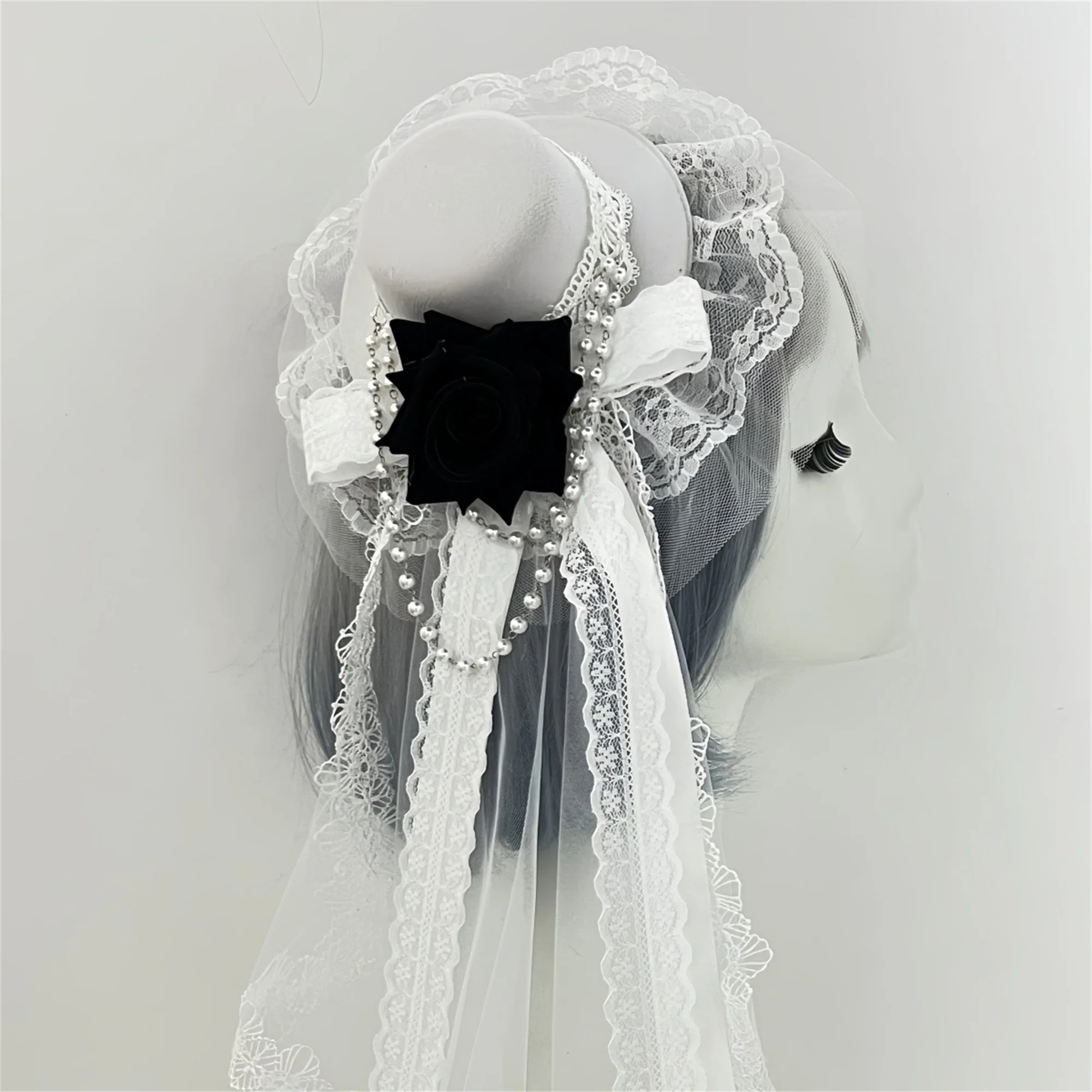 Gotischer Mini-Zylinderhut mit Clip und Rosenketten, Vintage-Haaraccessoires für Damen, für Teeparty, Halloween, Bühne, Lolita-Fedoras – Detail 2
