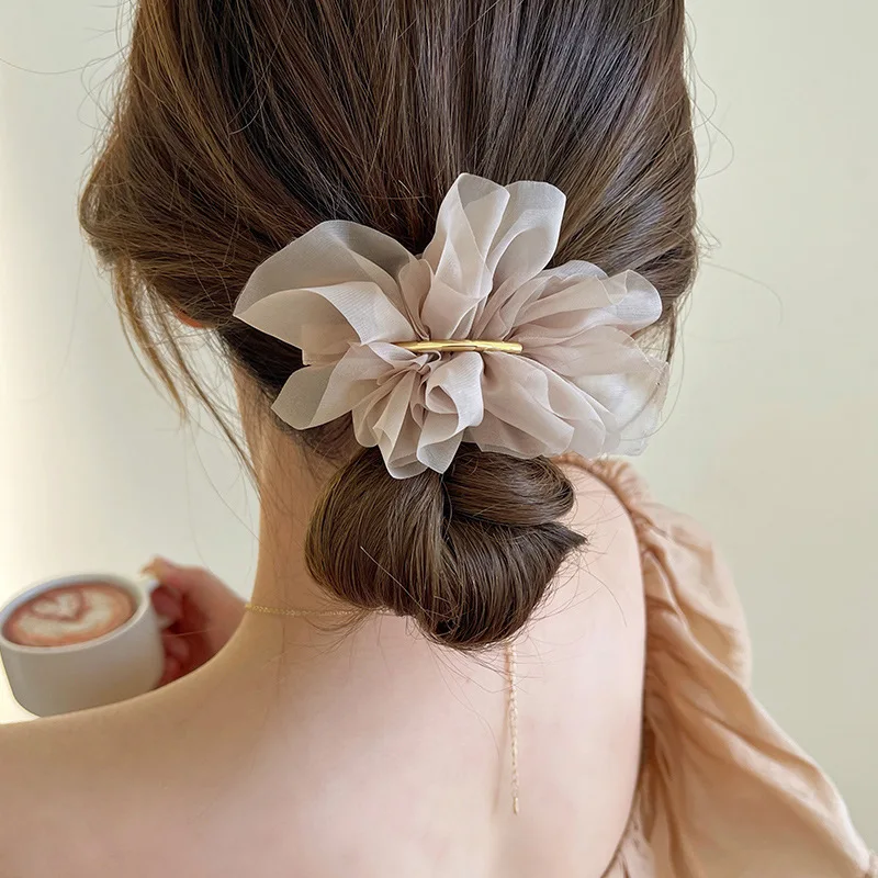 Big Spring Hair Claw Clips Women Metal Chiffon Flowers Ponytail Holder Hairpin Barrettes Fashion Girls Hair Accessories Hairgrip