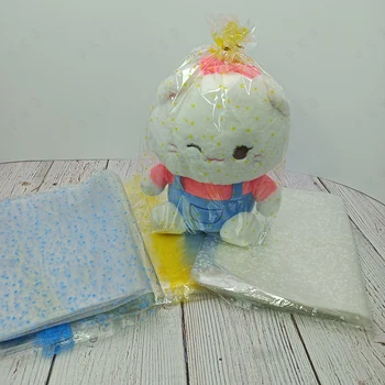 Transparent plastic gift bag, colorful heart-shaped graphic storage bag, toy doll packaging bag, dust-proof bag 1