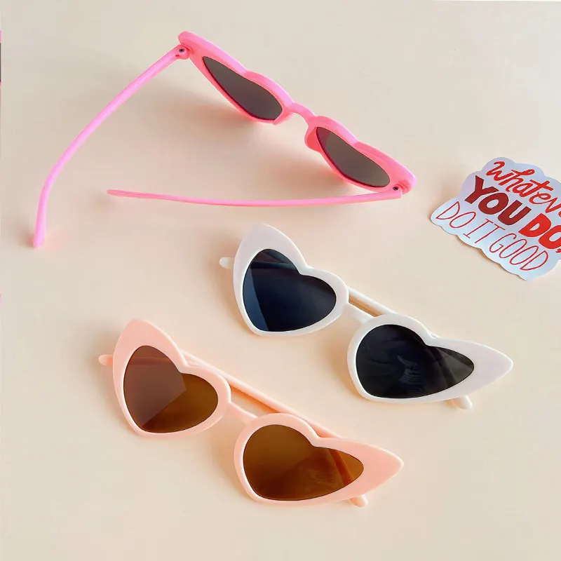 Children Solid Colors Special Heart Sunglasses UV400 for Boys and Girls Outdoor