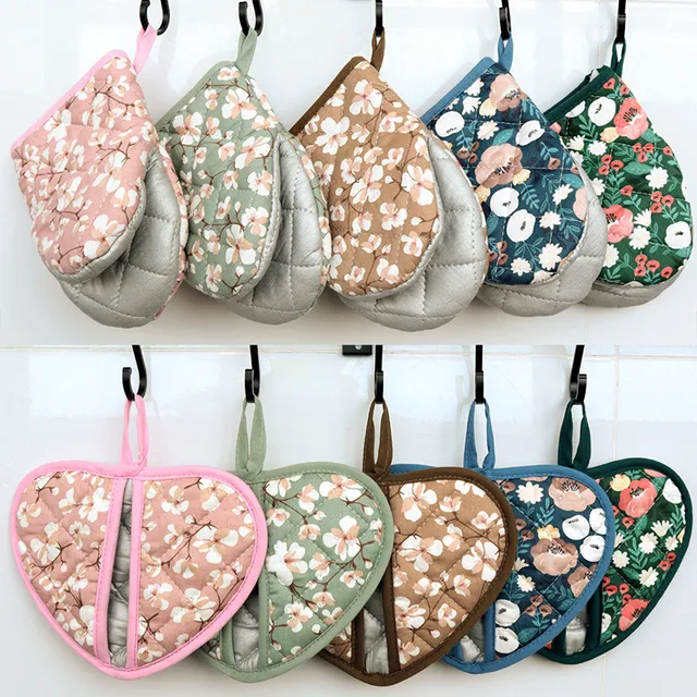 Japanese Flower Cotton Printed Baking Oven Gloves Home Kitchen Hot Resistant Heart-shaped Hand Clip Insulation Pad Japanese Flower Cotton Printed Baking Oven Gloves Home Kitchen Hot Resistant Heart-shaped Hand Clip Insulation Pad