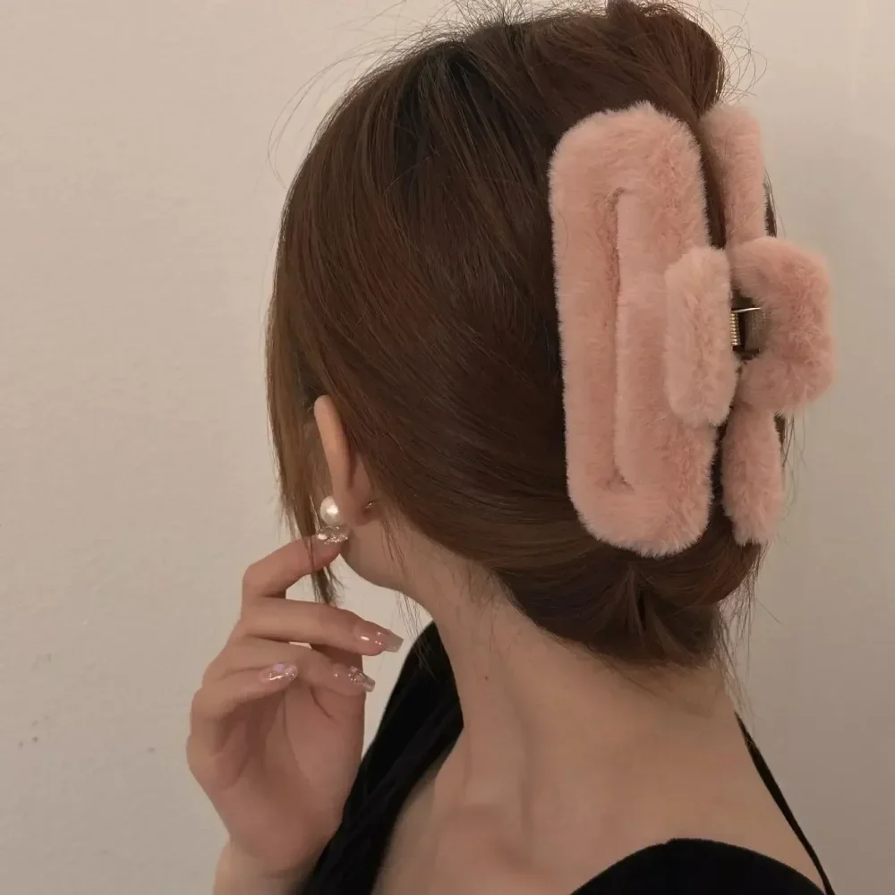 Pastel Square Fur Hair Claw Clip - 11cm Large Hollow Rectangular Hairpin for Women, Plush Shark Grip Hair Accessories