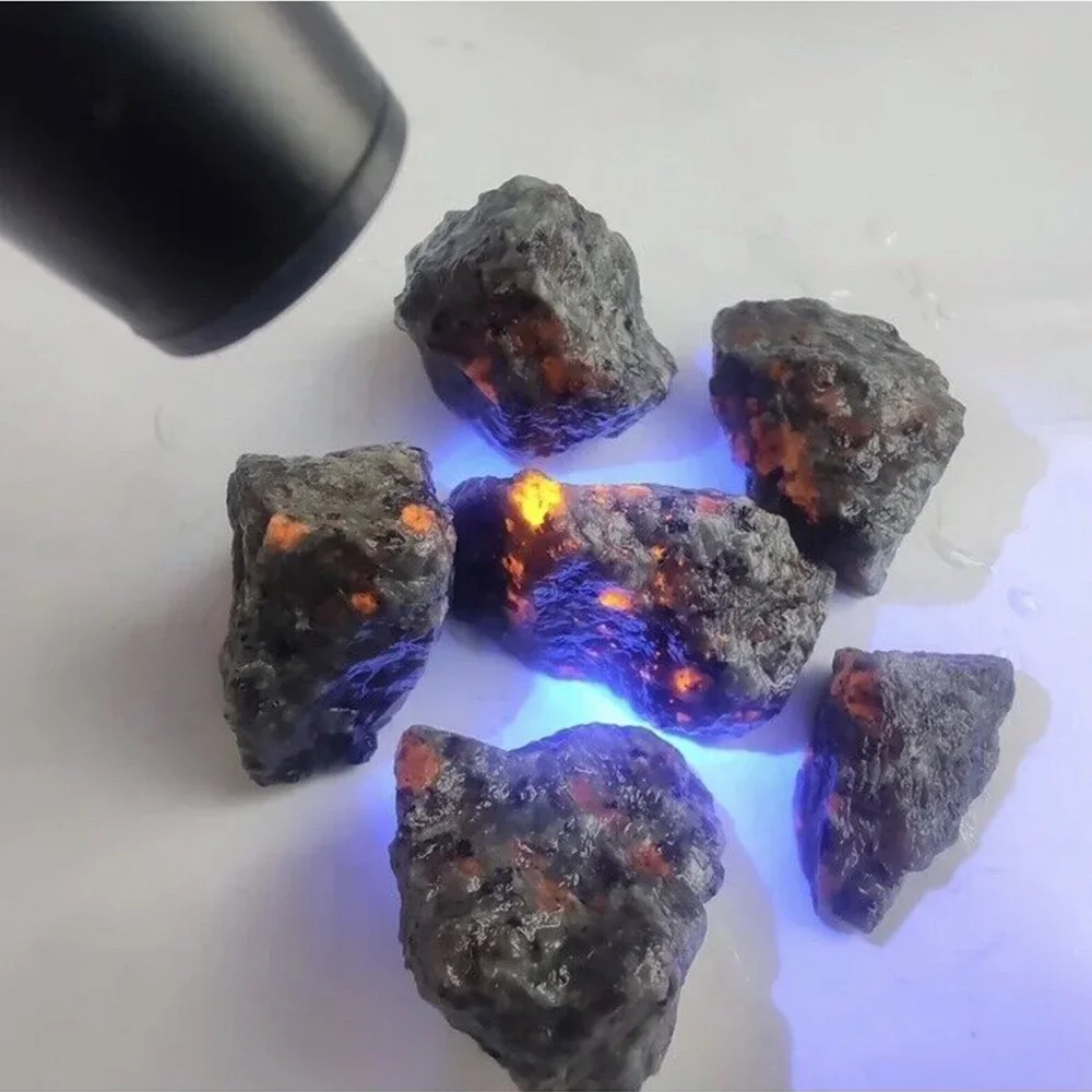 1PC Rough Yooperlite UV Fluorescent Emberlite Glowing Fire Rocks Chunks Stone Flamestone Decor
