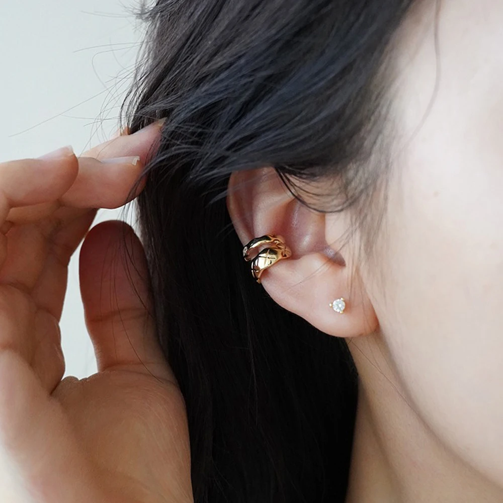 여성용 후프 이어 커프 귀걸이 클립, 2024 트렌드, 반짝이는 라인석 크리스탈, 한국 패션, 보호 주얼리 액세서리, 골드 컬러, 신상