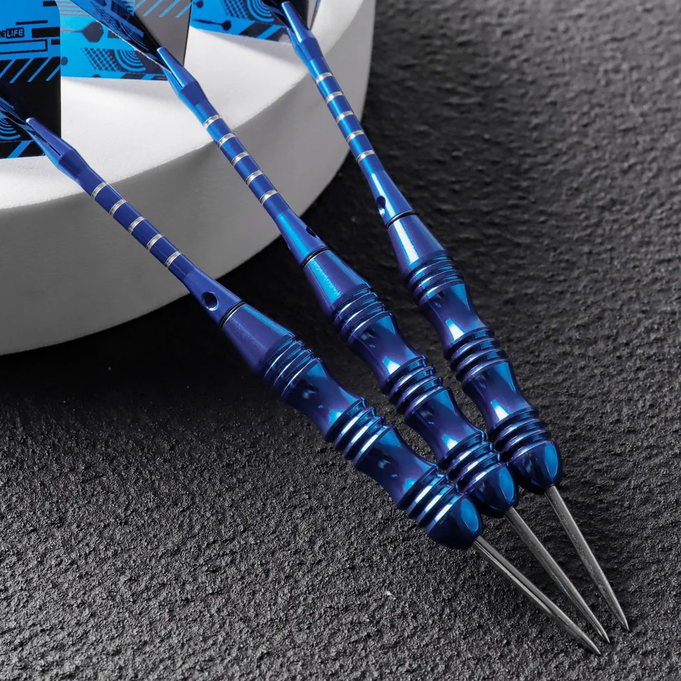90 PCS Alette Freccette Professionali, Volo Dart Standard di Spessore Extra, Pet Resistenti Alette per Freccette, Diversi Modelli Perfette per