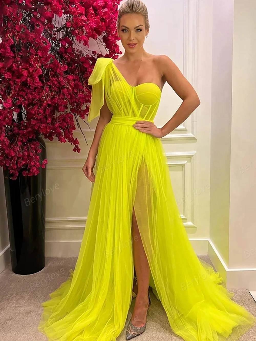 Verngo A Line Tulle Fuschia Prom Dresses One Shoulder Bones Slit Floor Length Women Evening Dress Long Formal Occasion Dress women prom dresses